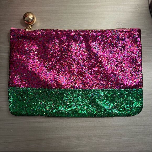 Makeup Essentials Holiday 6-Piece Gift Set - Picture 8 of 8